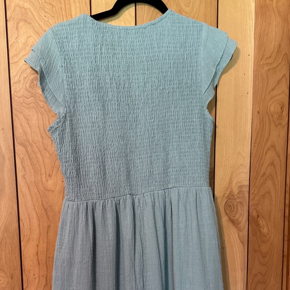 Sage Green V-Neck Tiered Maxi Dress with Flutter Sleeves - Picture 6 of 10